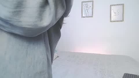 Lucia online show from 04.23.26