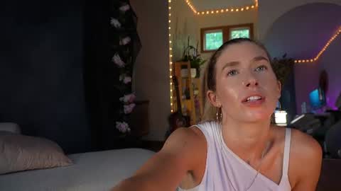 Lucy. online show from 08.03.26