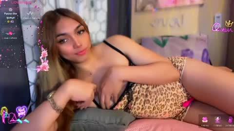 Snapshot of lucy_gray29 chatting on 05.19.26 Lucy online show from 05.19.26