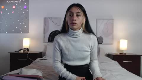 Snapshot of lucy_joi chatting on 03.01.25 Luciana online show from 03.01.25