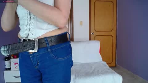  SleepyAbuela online show from 02.04.26