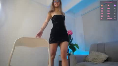 Snapshot of lucy_priincess chatting on 06.11.26 lucy online show from 06.11.26