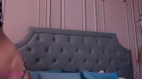 LucyAddison online show from 11.21.25