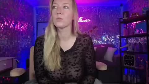 lucyallen4201 online show from 06.26.26