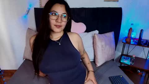 Snapshot of lucyfer_111 chatting on 06.04.26 sam online show from 06.04.26