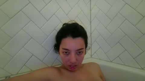 Snapshot of lucylitt25 chatting on 06.19.26 lucylitt25 online show from 06.19.26