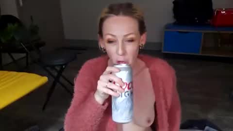 Snapshot of lucyloveslookers78240 chatting on 01.01.25 Lucy Loves Lookers online show from 01.01.25