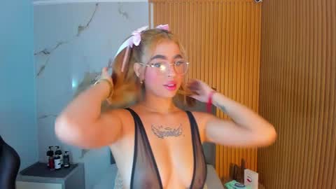 L U C Y  online show from 03.02.26