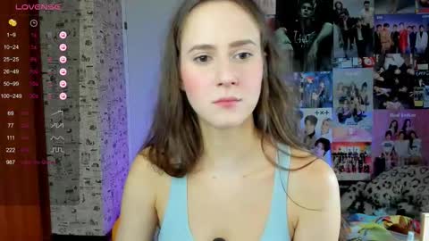 Snapshot of lucyrose33 chatting on 09.14.25 Lucy Rose online show from 09.14.25