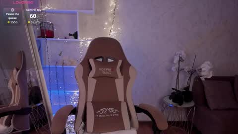 Lucy online show from 10.01.25