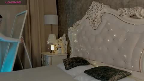 Lucy online show from 10.08.25