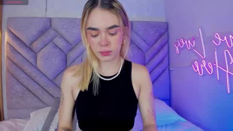 Lucy Vega online show from 12.06.24