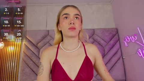 Lucy Vega online show from 12.10.24