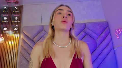 Lucy Vega online show from 12.10.24