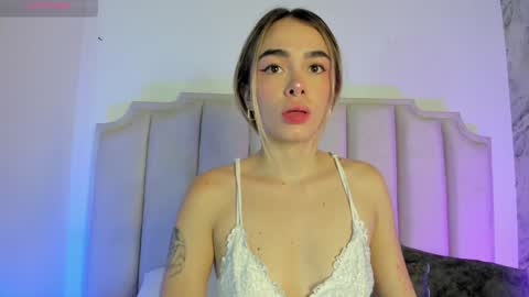 Lucy Vega online show from 01.08.25