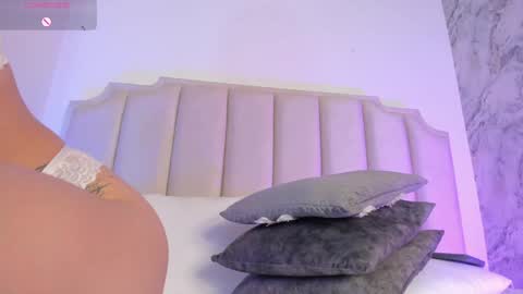 Lucy Vega online show from 01.08.25