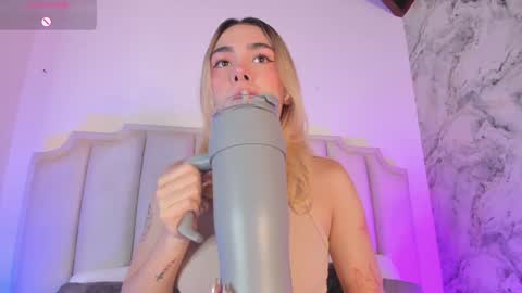 Lucy Vega online show from 01.11.25