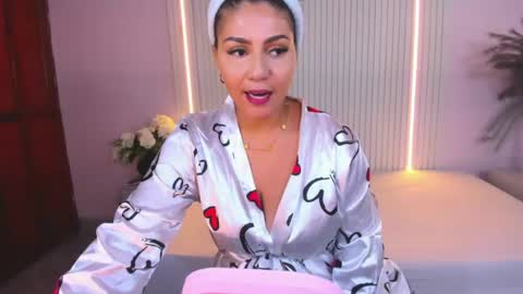 Snapshot of lucywild8 chatting on 05.12.26 Lucy Wold online show from 05.12.26