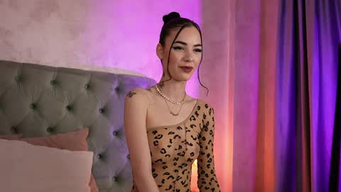 LucyWillow online show from 04.28.26