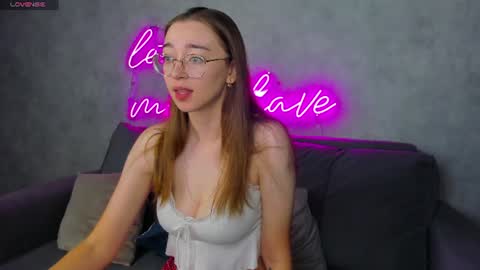 Snapshot of lucyy_green chatting on 07.08.26 Lucy online show from 07.08.26