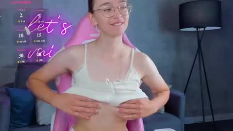 Snapshot of lucyy_green chatting on 07.14.26 Lucy online show from 07.14.26