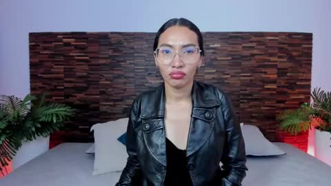 Lucy Liiu online show from 05.02.26