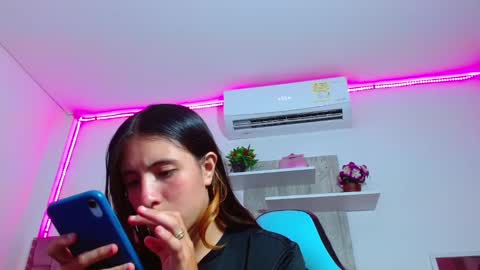 Snapshot of lucyy_start chatting on 02.26.25 LUCY online show from 02.26.25