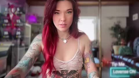 Luubeam             INSTA luubeammm TWITTER lunaisreallycu1 online show from 04.06.26