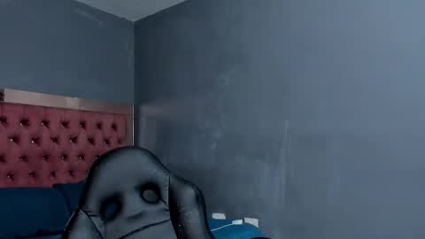 Snapshot of luigi1_ chatting on 01.07.25 Luigi Vitale online show from 01.07.25