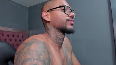 Snapshot of luigi1_ chatting on 01.14.25 Luigi Vitale online show from 01.14.25