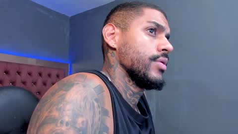 Snapshot of luigi1_ chatting on 02.05.25 Luigi Vitale online show from 02.05.25