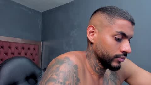 Snapshot of luigi1_ chatting on 02.08.25 Luigi Vitale online show from 02.08.25