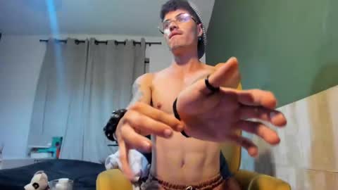 Luis AS online show from 02.27.25