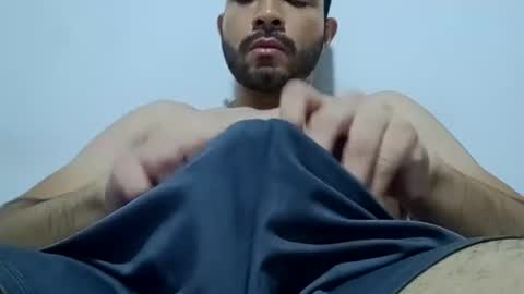 Snapshot of luis_hunk chatting on 02.17.26 Andrew online show from 02.17.26