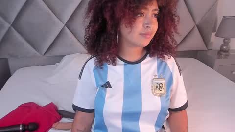 Snapshot of luisa_cameron chatting on 01.18.25 online show from 01.18.25