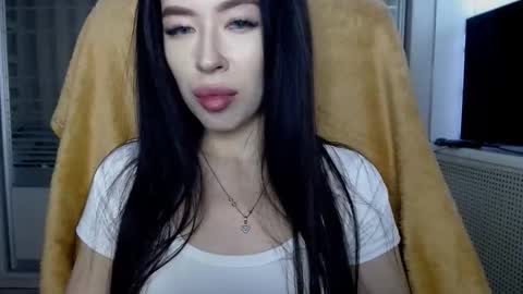 luisa lovedom online show from 02.23.26