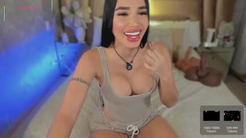 Snapshot of luisabaker chatting on 11.27.25 IG im alisson01 online show from 11.27.25