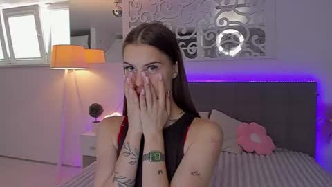 LuisaClover online show from 07.06.26