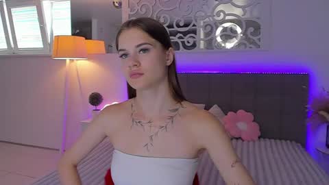 LuisaClover online show from 07.12.26