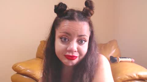 Cassie online show from 09.25.25