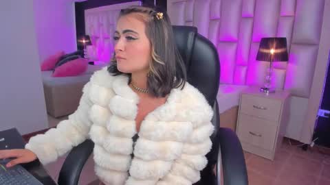 Luisa  online show from 01.06.26