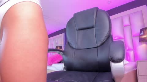 Luisa  online show from 04.29.26