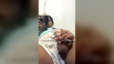 Snapshot of luisamargarita071 chatting on 04.07.26 luisamargarita071 online show from 04.07.26