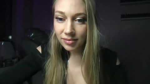 luiva13 online show from 01.20.25