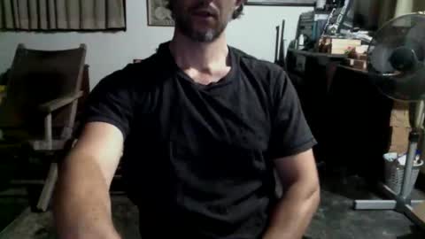 Snapshot of lujara chatting on 03.31.26 Lu online show from 03.31.26