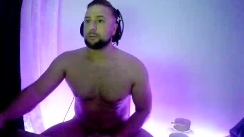 Snapshot of luk_me chatting on 12.21.24 luk_me online show from 12.21.24