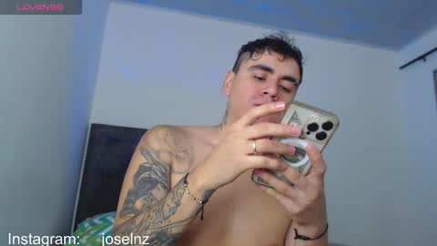 Snapshot of luka_castlehot chatting on 11.04.25 Luka Castle online show from 11.04.25