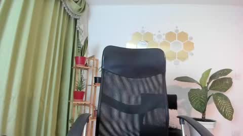 Luka Castillo online show from 05.10.26
