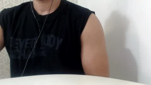Snapshot of lukafitness chatting on 07.26.26 lukafitness online show from 07.26.26
