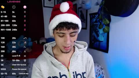 Snapshot of lukas_cum chatting on 12.02.25 lukas online show from 12.02.25